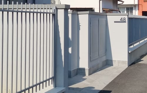 Customer photo review of Numero civico sagomato modello Line 01 Acrilico