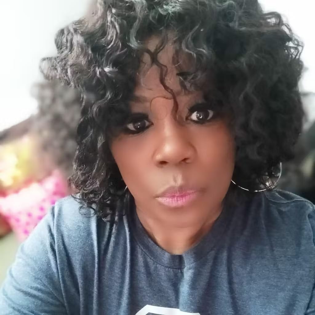 Customer photo review of Luvwin Water Wave Short Bang Wig No Lace Beginner Friendly 100% Human Hair