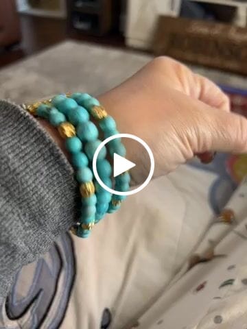 Customer video review of Apricot Mist Stretch Apple Watch Strap