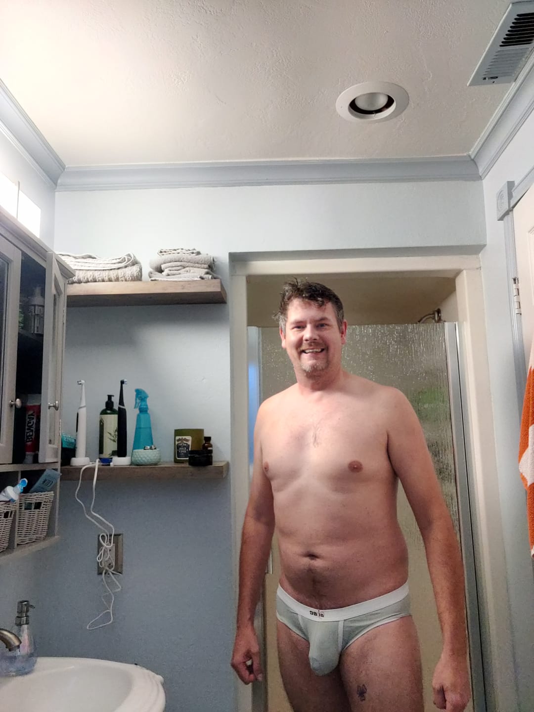 Customer photo review of 3 Pack Men's Separated Ball Pouch Briefs