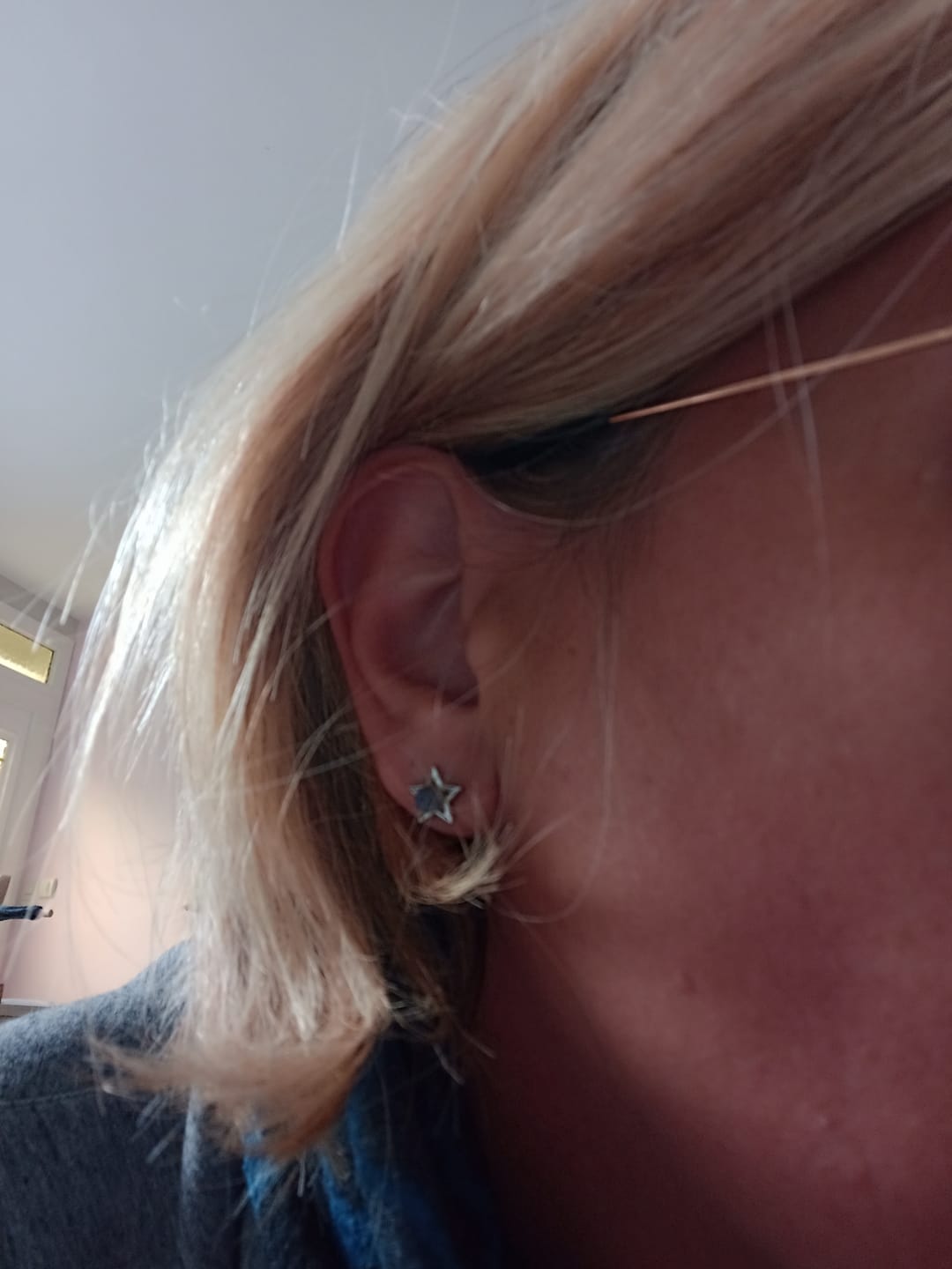 Customer photo review of Boucles d'Oreilles "Lune Étoile" en Labradorite & Argent