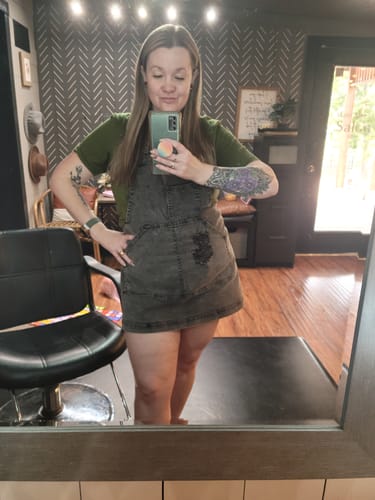 Customer photo review of Black Acid Washed Denim Apron