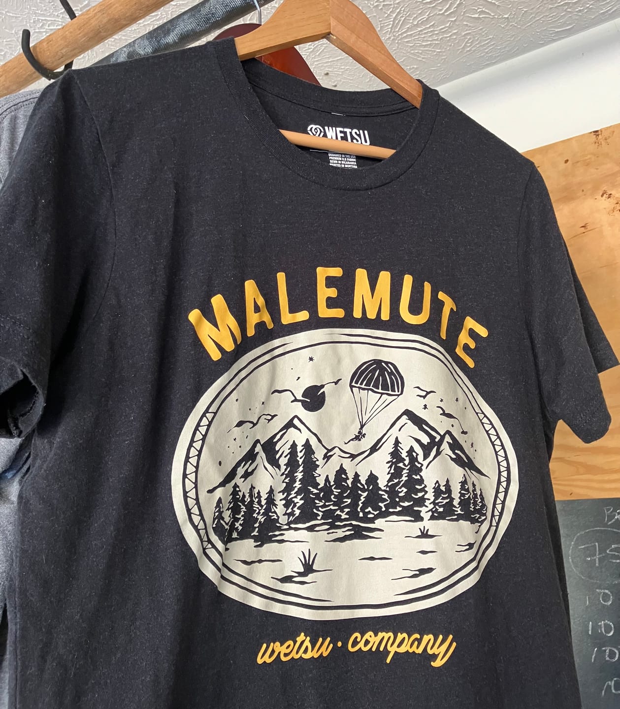 Customer photo review of Malemute Drop Zone Shirt