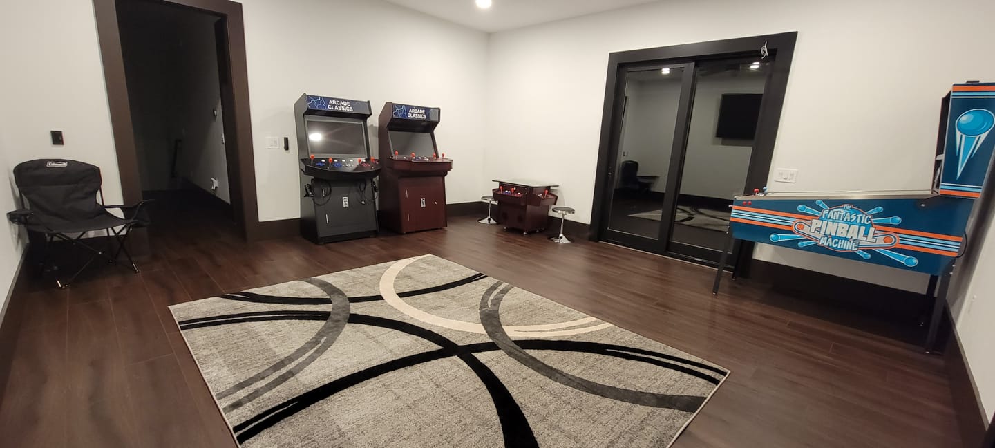Customer photo review of 2 PLAYER STANDUP Arcade Machine With 2 shooting Guns 4600 Games Multi-cade  Upright Retro Cabinet Black