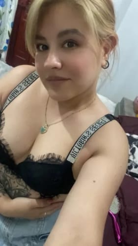 Customer photo review of VICTORIA SECRET CONJUNTO DE LENCERIA A0017