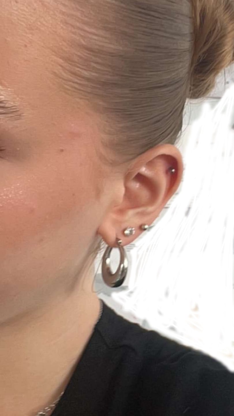 Customer photo review of Lucia Ohrringe | 18K vergoldet