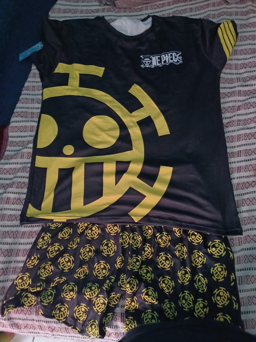 Customer photo review of Conjunto Pijama One Piece Piratas Corazón Trafalgar Law