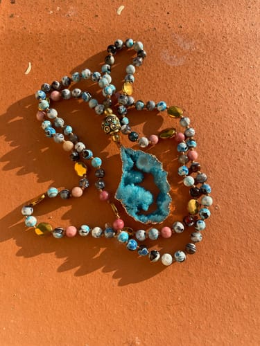 Customer photo review of Collier "Gourou Spirituel" En Druse D'Agate, Onyx Et Rhodonite