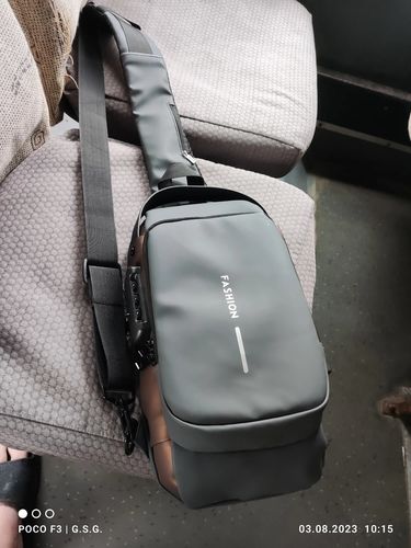 Customer photo review of Sac Poitrine Antivol urbain et Lifestyle  ⎮ Bagages & Organisation