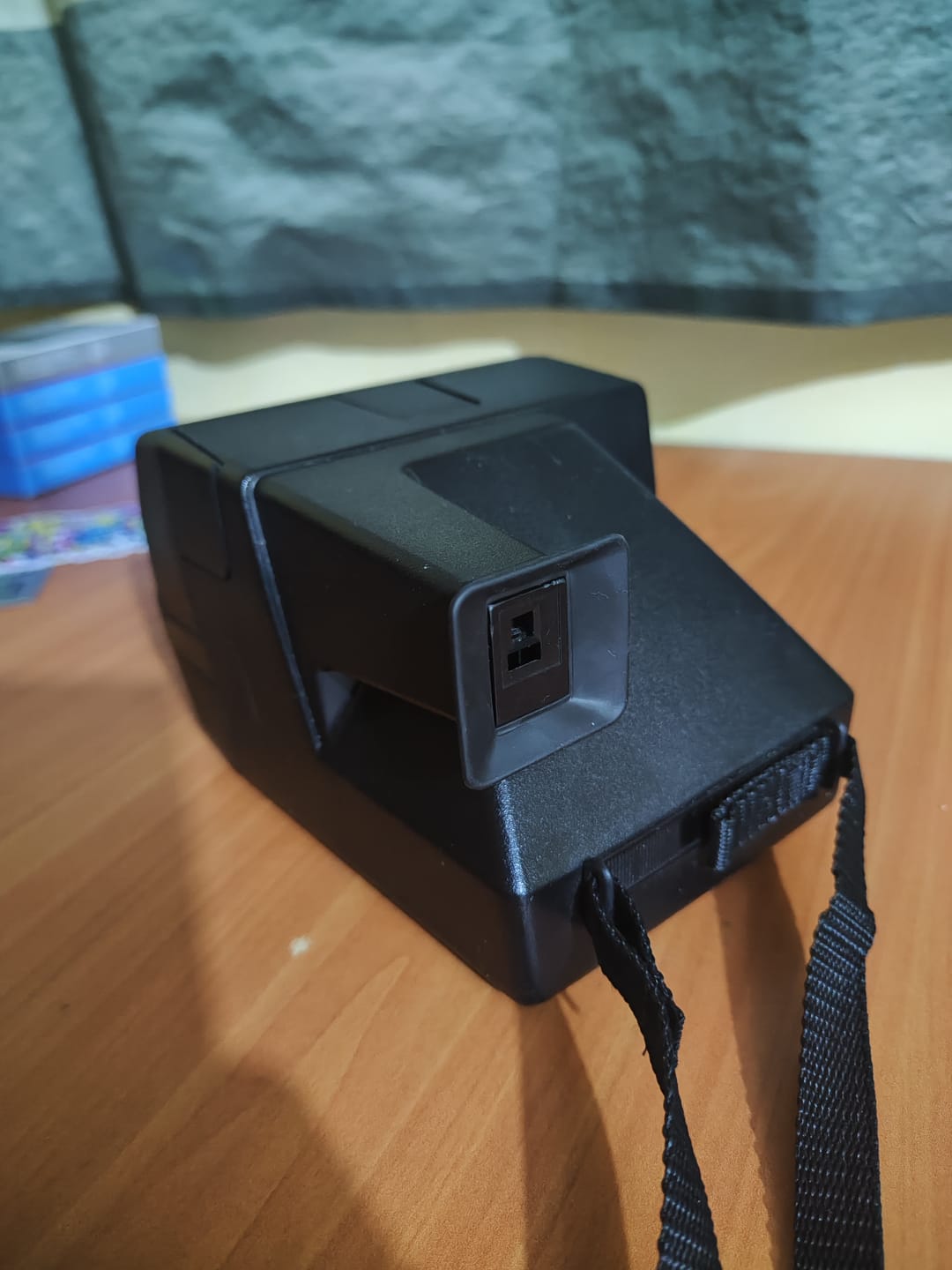 Customer photo review of Replacement Polaroid 600 Viewfinder Eye Cup