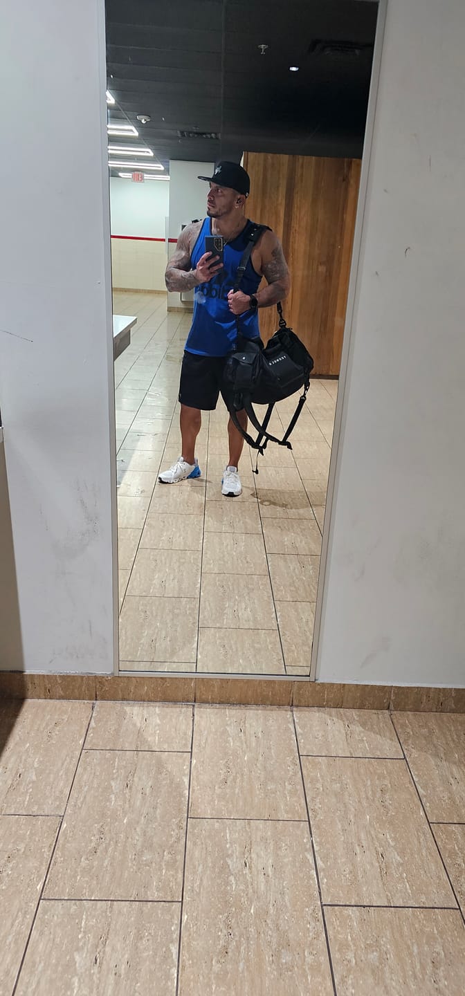 Customer photo review of 741 Hybrid Duffle Backpacks