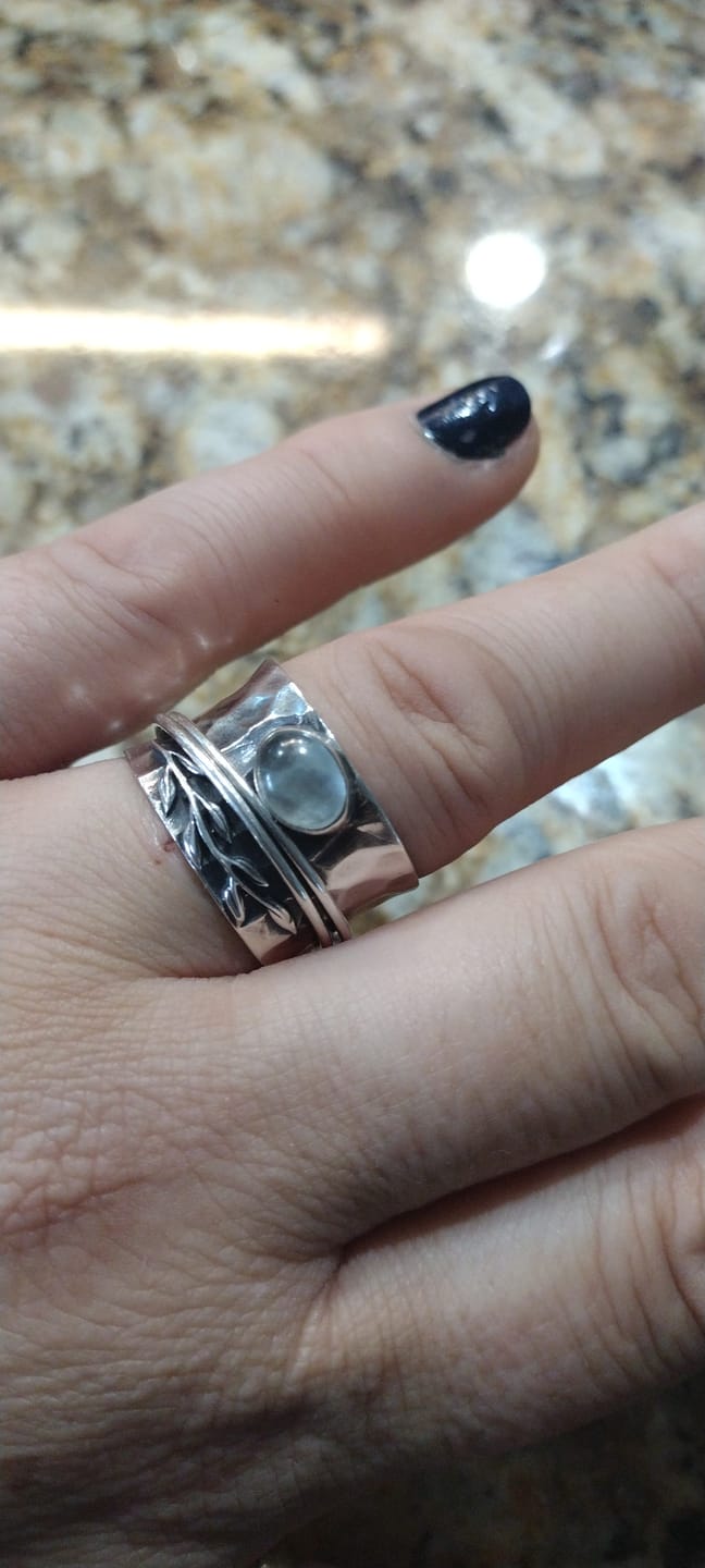 Customer photo review of Aquamarine Leaf Spinner ring Sterling Silver
