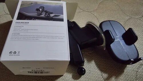 Customer photo review of Windscreen Sucker Universal Car Phone Holder