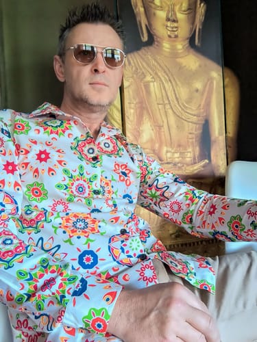 Customer photo review of Chemise habillée à manches longues boutonnée en coton floral respirant pour hommes