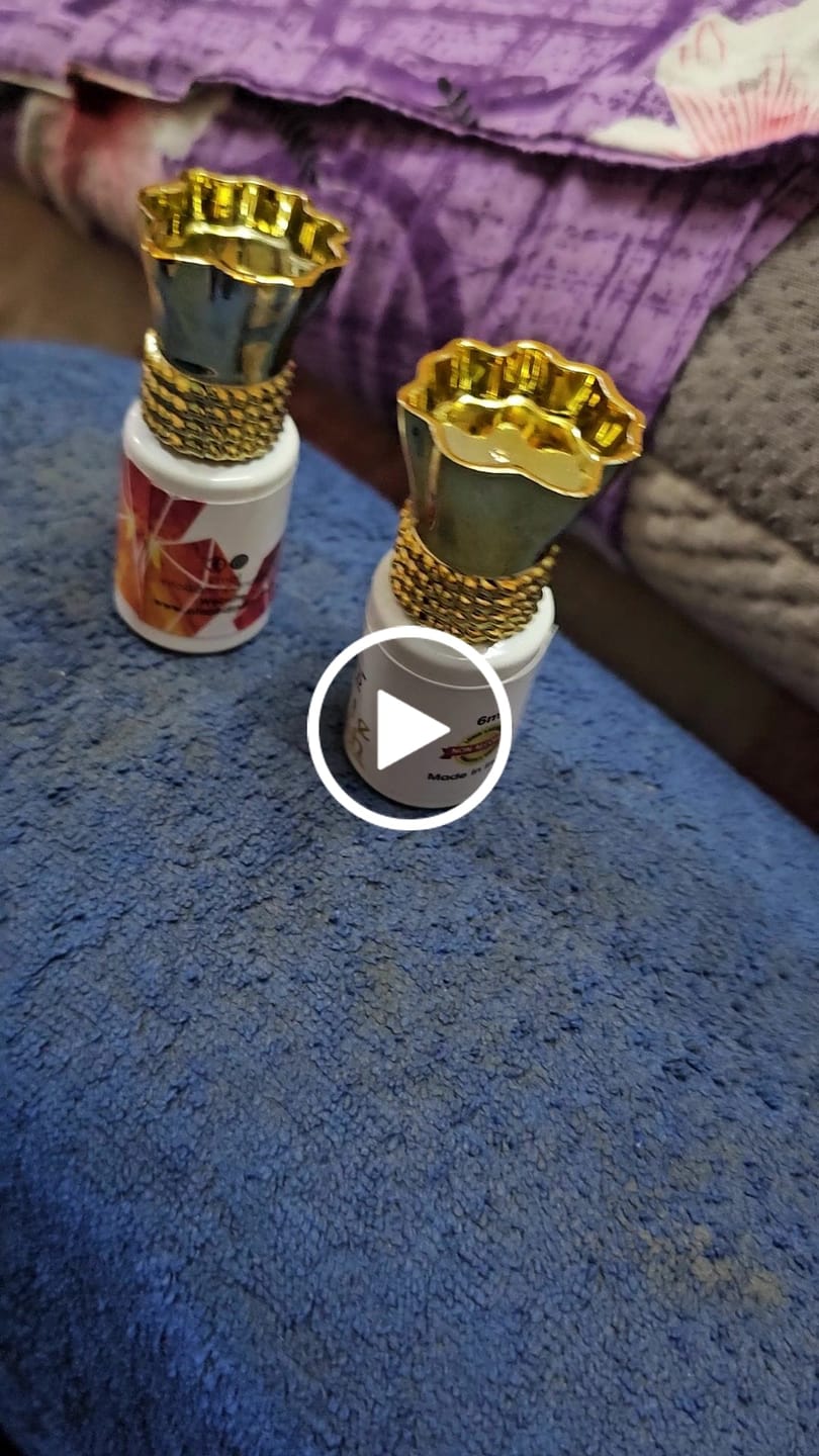 Customer video review of PREMIUM WHITE OUD & MUSK AMBER ATTAR - COMBO OFFER