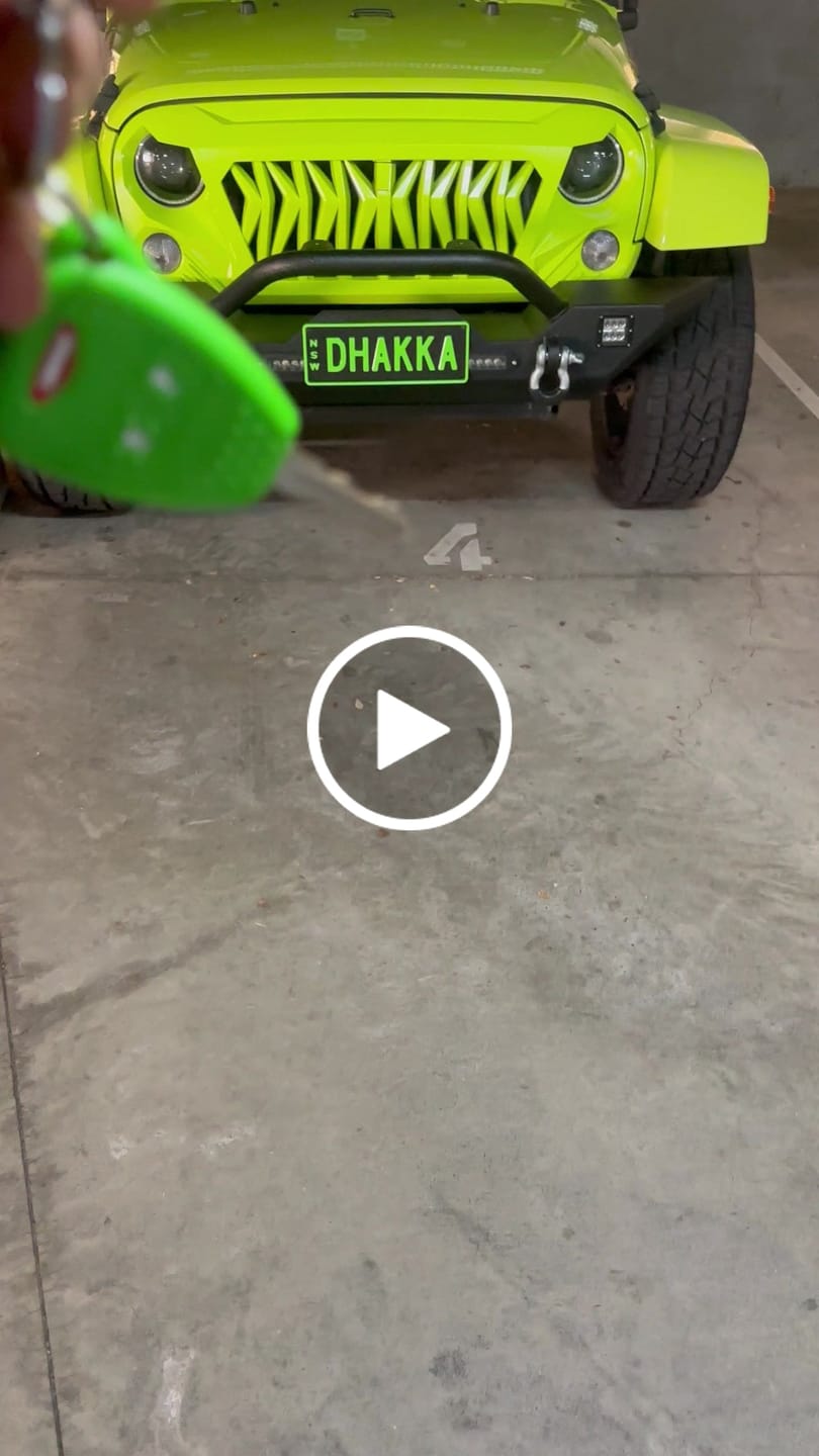 Customer video review of NSW Colour on Black Licence Plate Custom Keychain