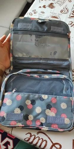 Customer photo review of Trousse de Toilette Suspendue⎮Bagages & Organisation