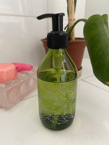 Customer photo review of Dispensadores Bomba Florales Verdes (2 Unidades)