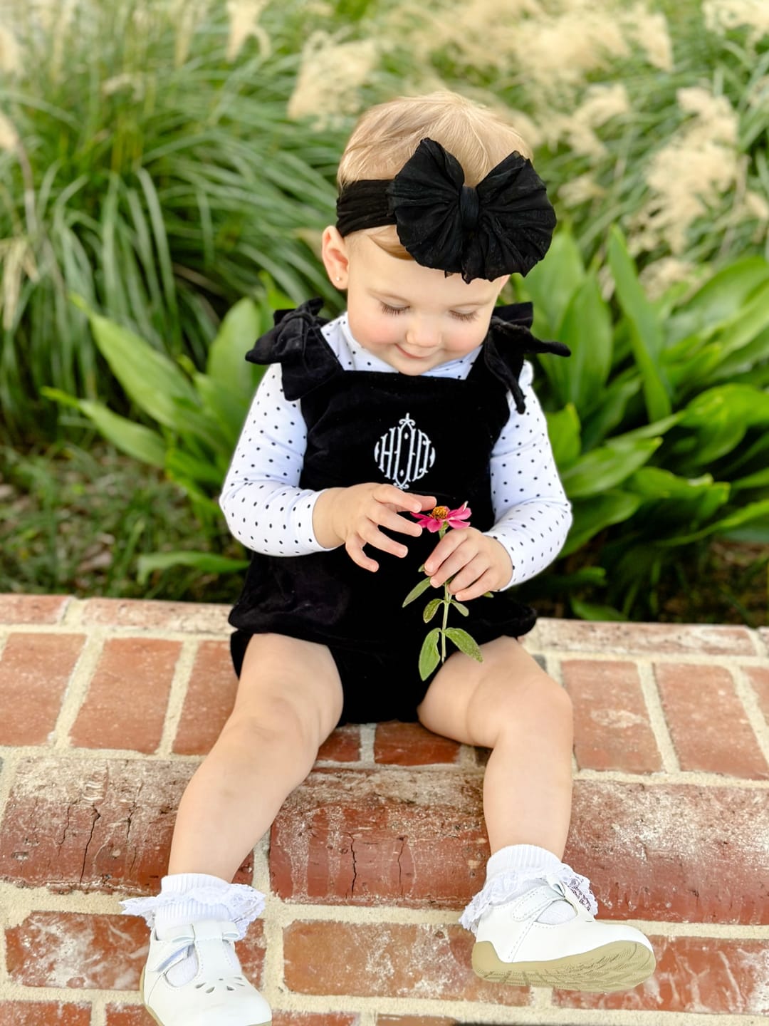 Customer photo review of Ruffled Headband- Black