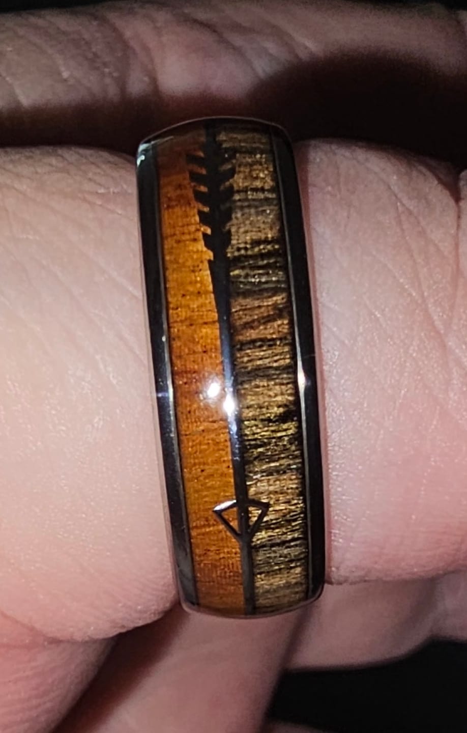 Customer photo review of The Harold Arrow 6mm Wonder Ring