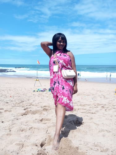 Customer photo review of NALEDI - Brazilian Fringe Bob