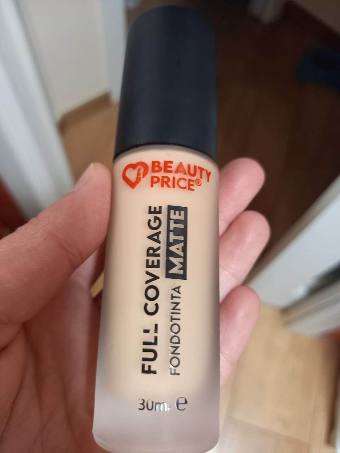 Customer photo review of Beauty Price Cosmetics® - #ALMOSTFREE -Fondotinta Matte - Full coverage