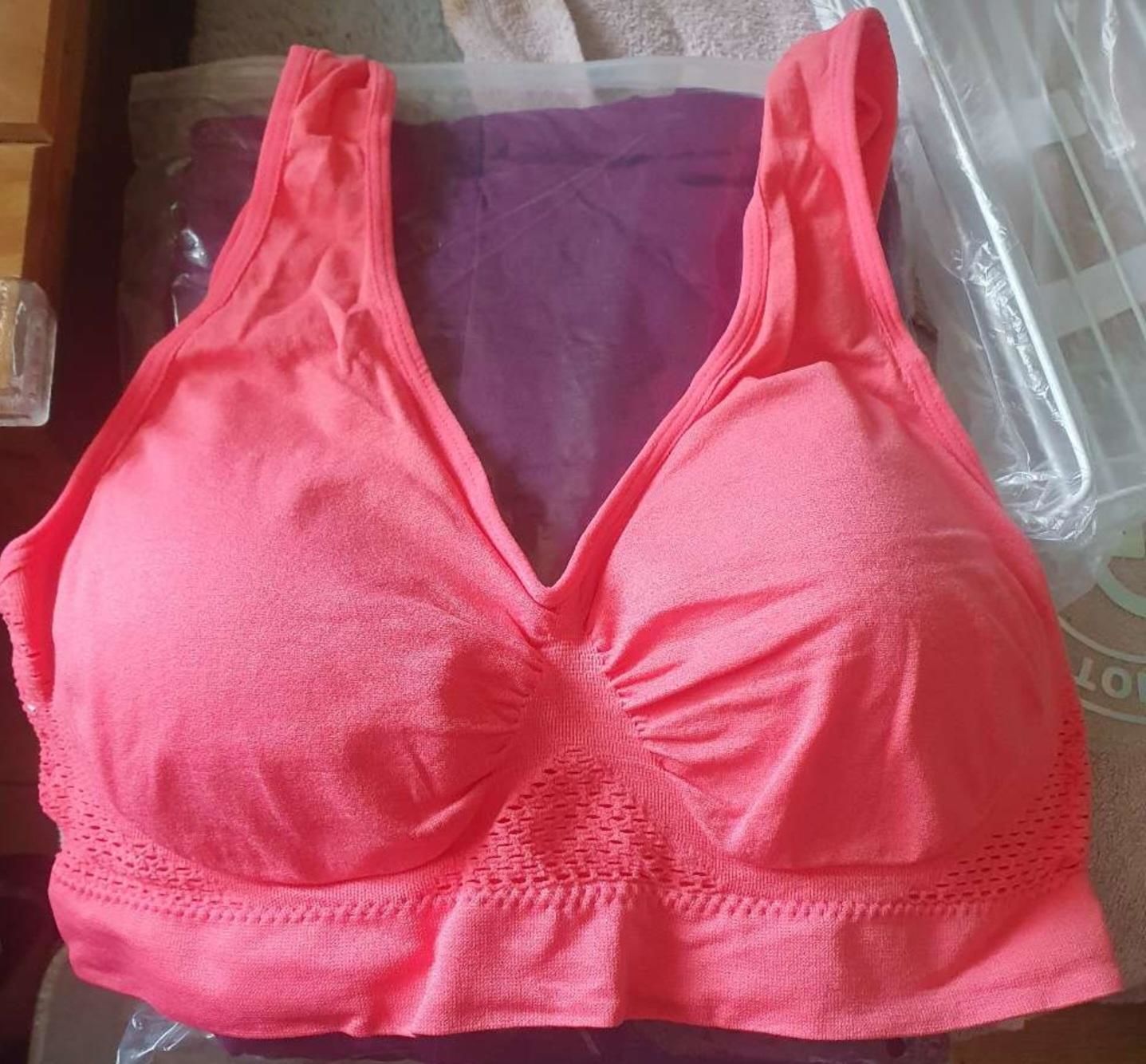 Customer photo review of Brassière sport pour Femme Grande Taille Ultra Confortable