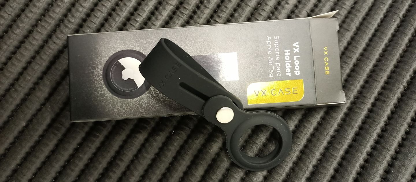 Customer photo review of Pulseira para AirTag VX Watch Band