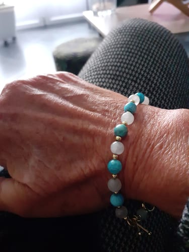 Customer photo review of Bracelet Détoxifiant en Apatite et Pierre de Lune | Or fin
