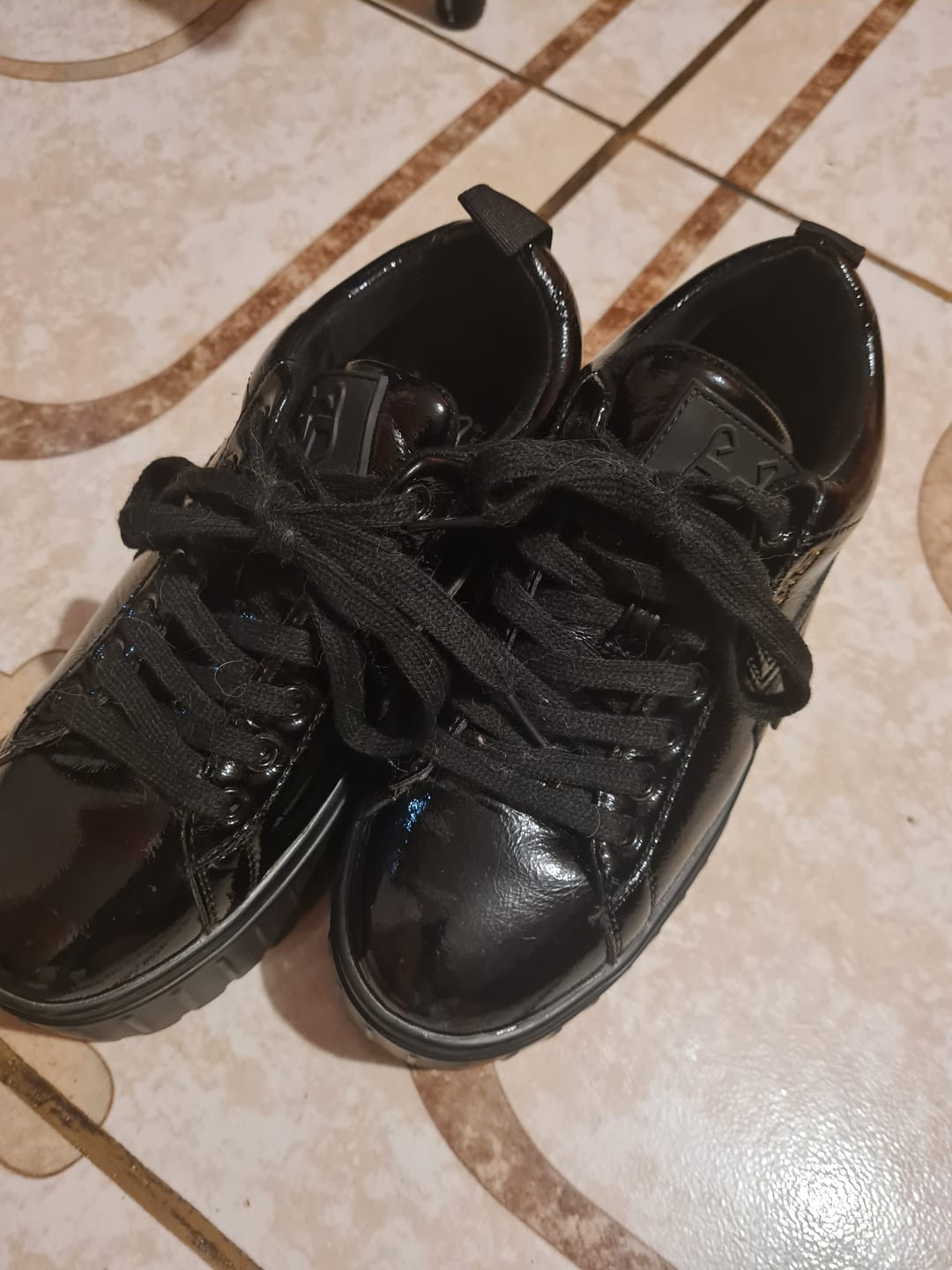 Customer photo review of ZAPATILLA PLATFORMA NEGRA  23243