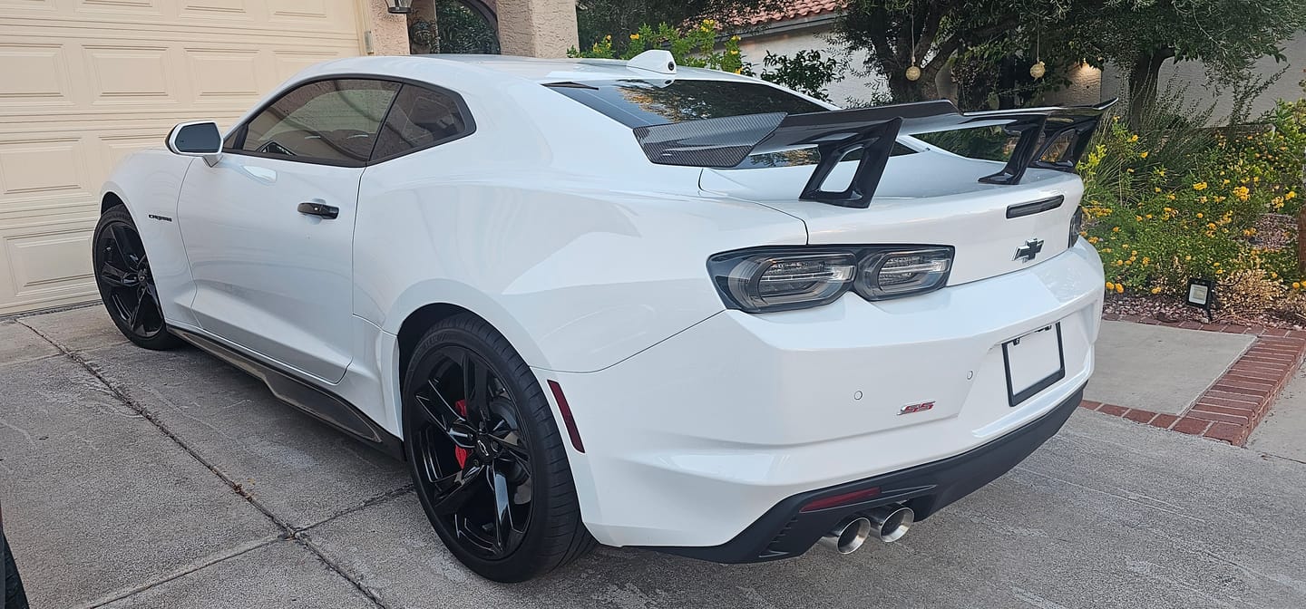 Customer photo review of Camaro Zl1 1LE Conversion Rear Trunk Spoiler High Wing