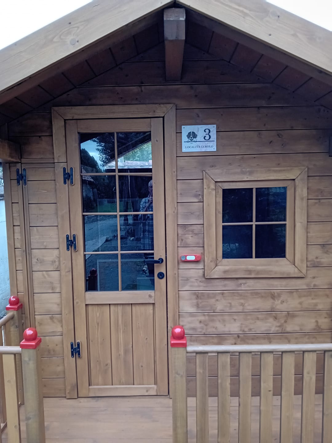 Customer photo review of Numero civico effetto marmo - Targa per porta personalizzata