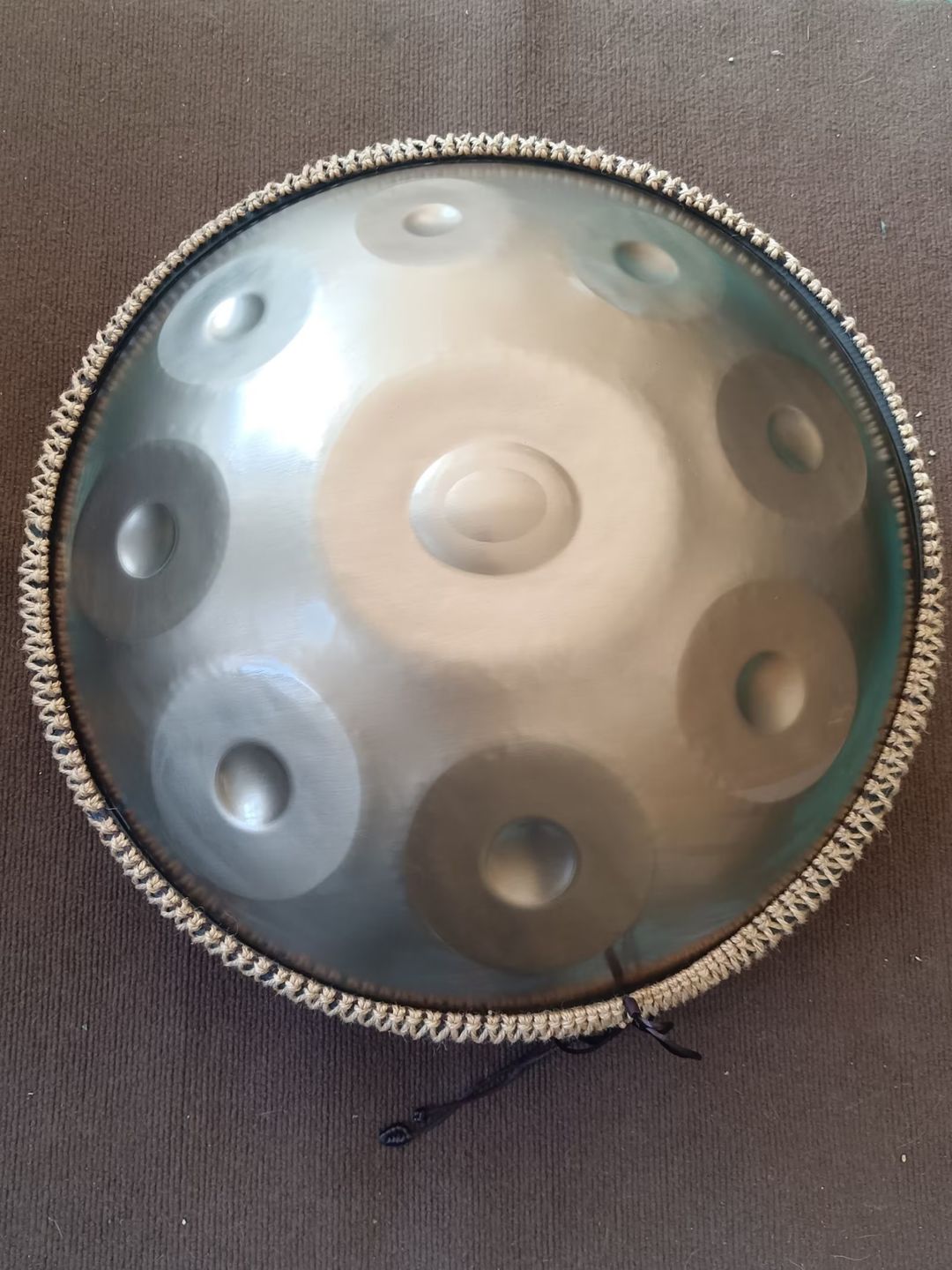 Customer photo review of Cosmos Handpan - Pure Golden 9/10/12 Notes D Minor Tambourine - Gift Set