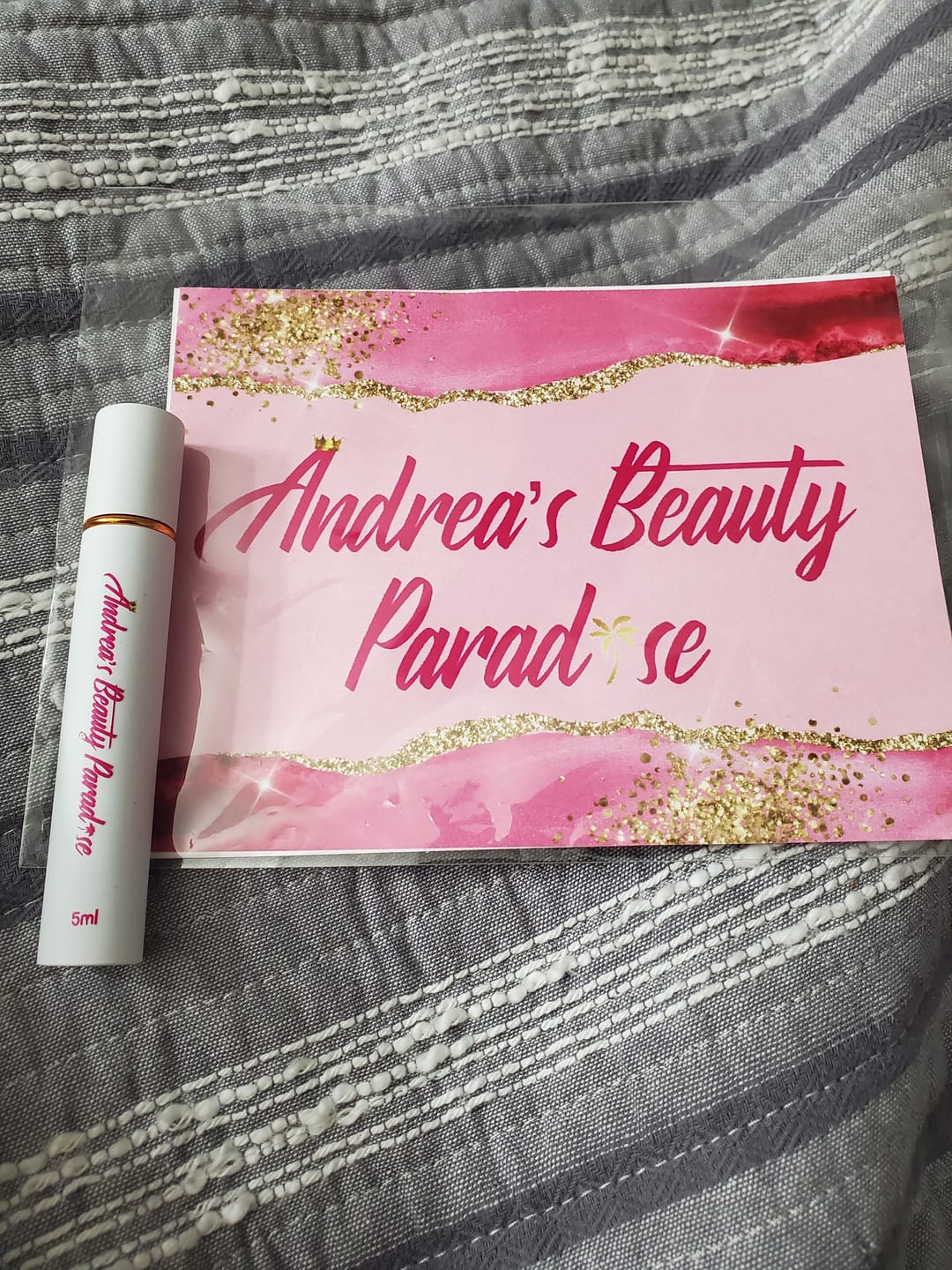 Customer photo review of Pegamento de Pestañas Ultra-Resistente✨Tiktok Viral✨