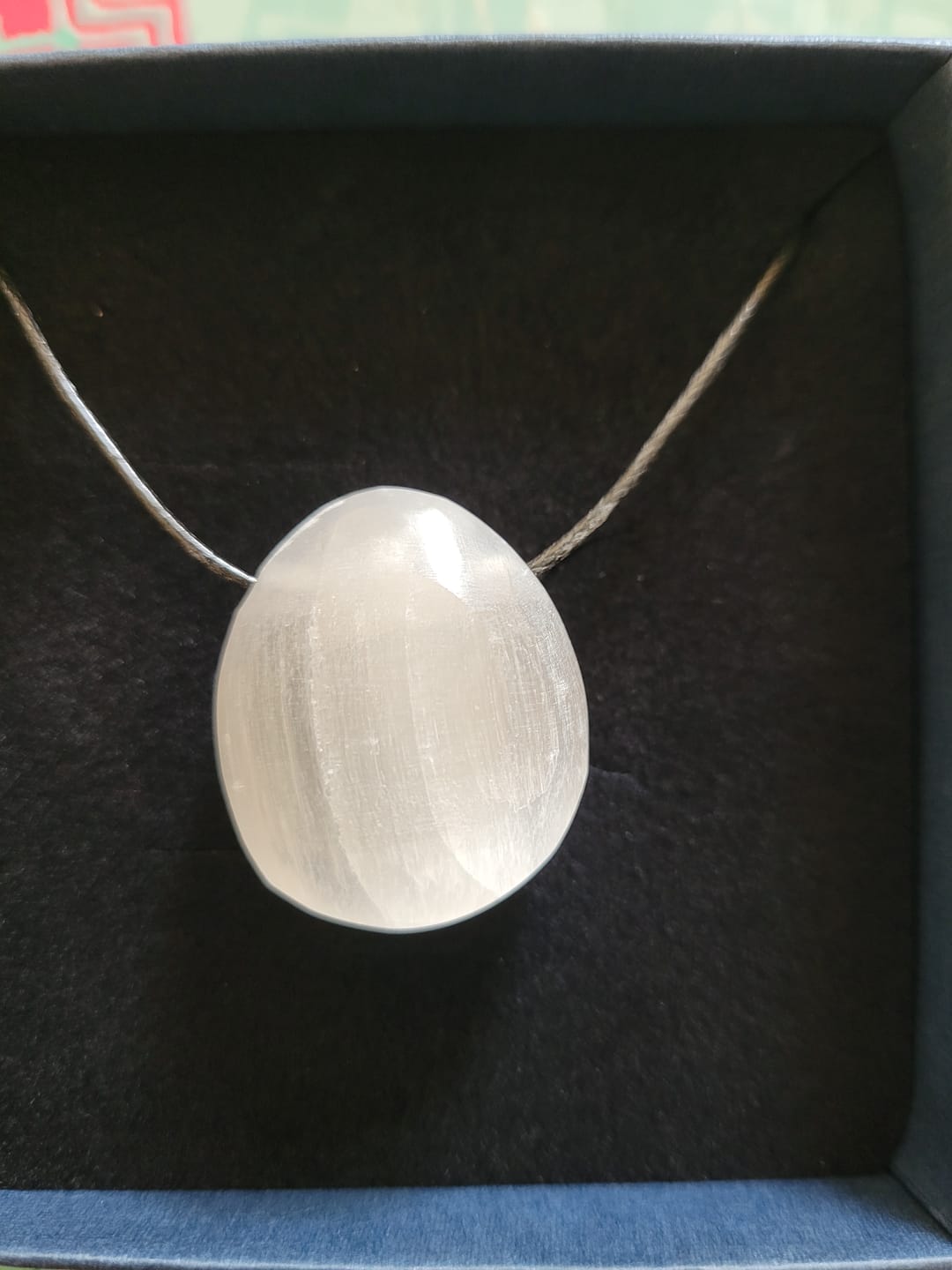 Customer photo review of Pendentif Sélénite