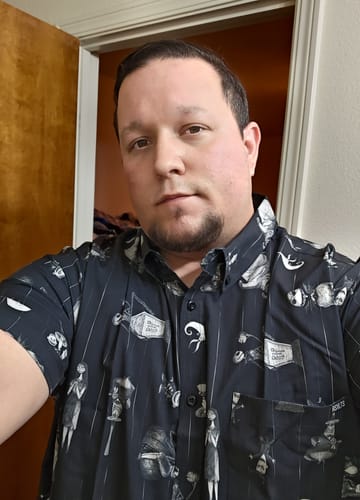 Customer photo review of Disney Tim Burton's The Nightmare Before Christmas "Everybody Scream" – KUNUFLEX Short Sleeve Shirt