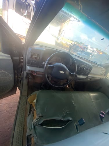 undefined review of Ford F350 - 2004 - 5.4L  2 V - Automatico Super Dutty image 1 out of 1