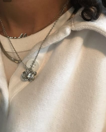 Customer photo review of Aan Mijn Dochter - Love Knot Ketting - Liefs, Papa