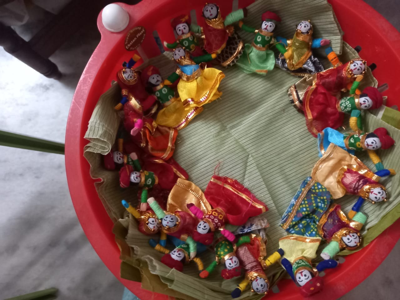 Customer photo review of LAMANSH® Pack of 50 Handmade Recycled Material Figurines Raja (Female & Male) Puppets