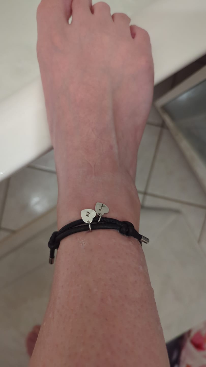 Customer photo review of Freunde - Individuelles Lederarmband