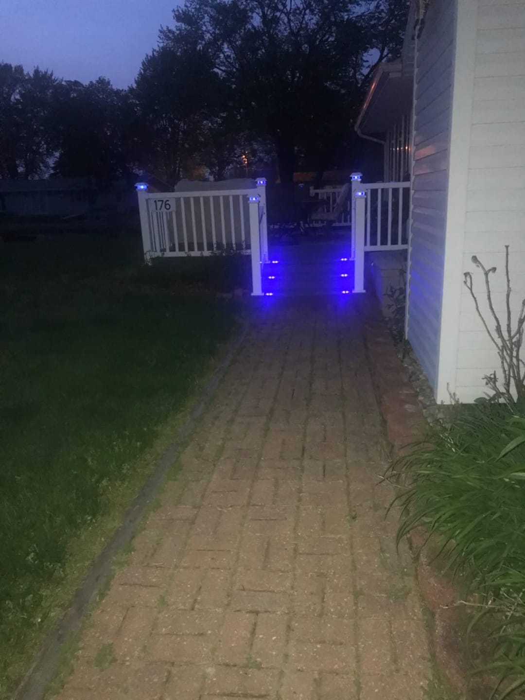 Customer photo review of TSUN Grey Shell Blue Solar Deck Lights