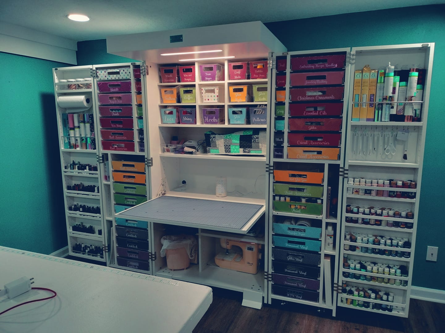 Customer photo review of Deluxe Crown w/ Double Light
