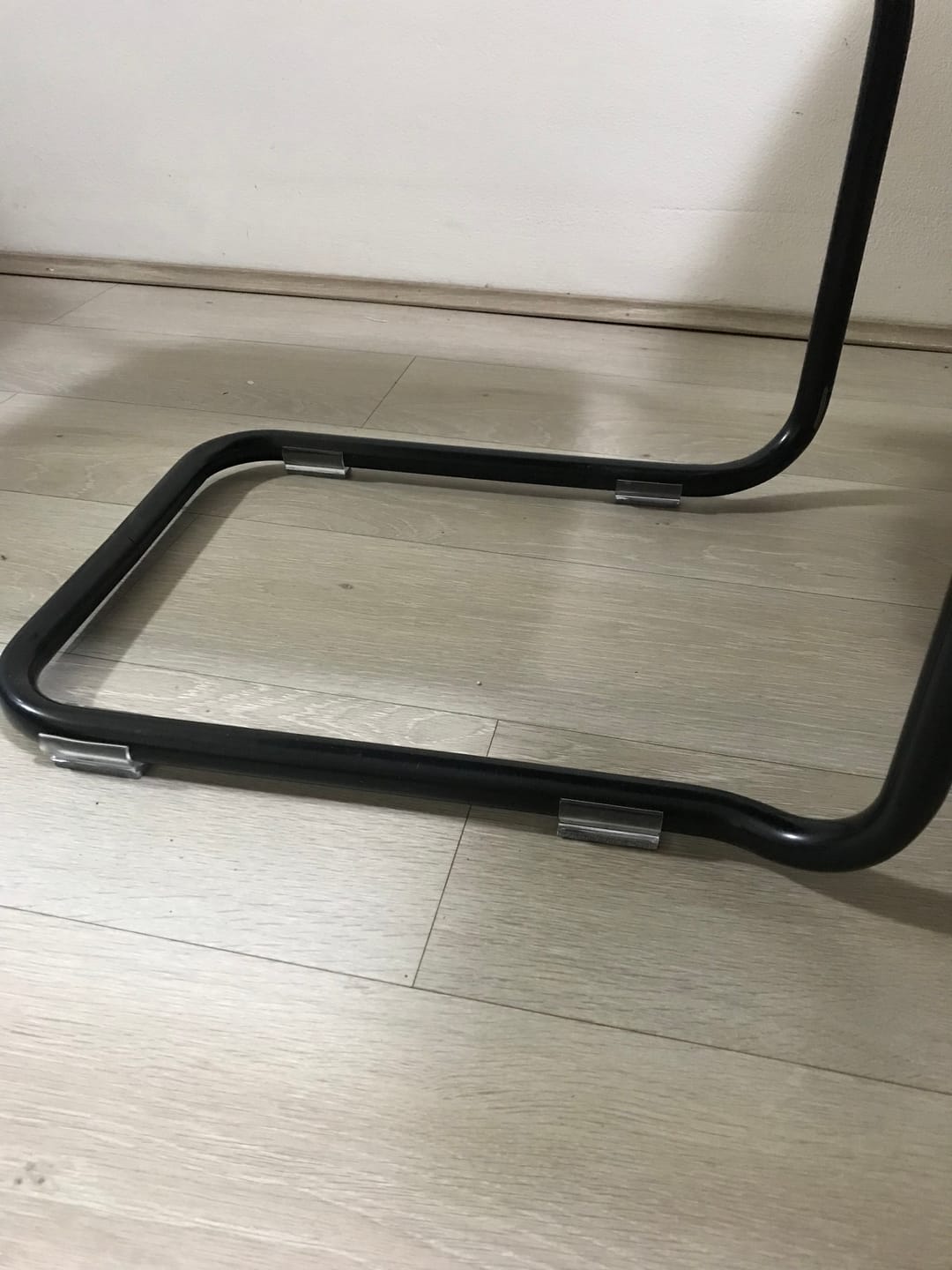 Customer photo review of Felt Clip-on Glides - 12x Pack
