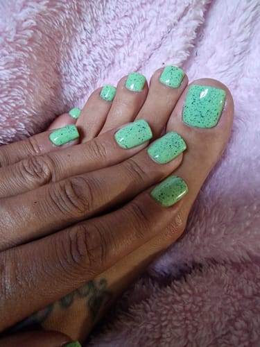 Customer photo review of Gel polish "Didier Lab", Macarons, Mint Muffin 10 ml