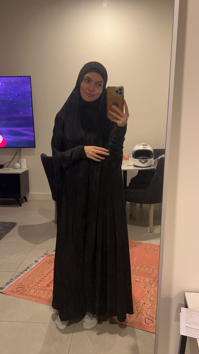 Customer photo review of XLong Sleeved Ankle Length Jelbab