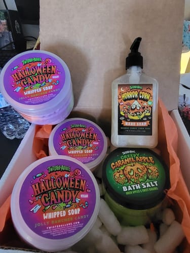 Customer photo review of Horror Corn Hand Soap (orange candy corn cake)