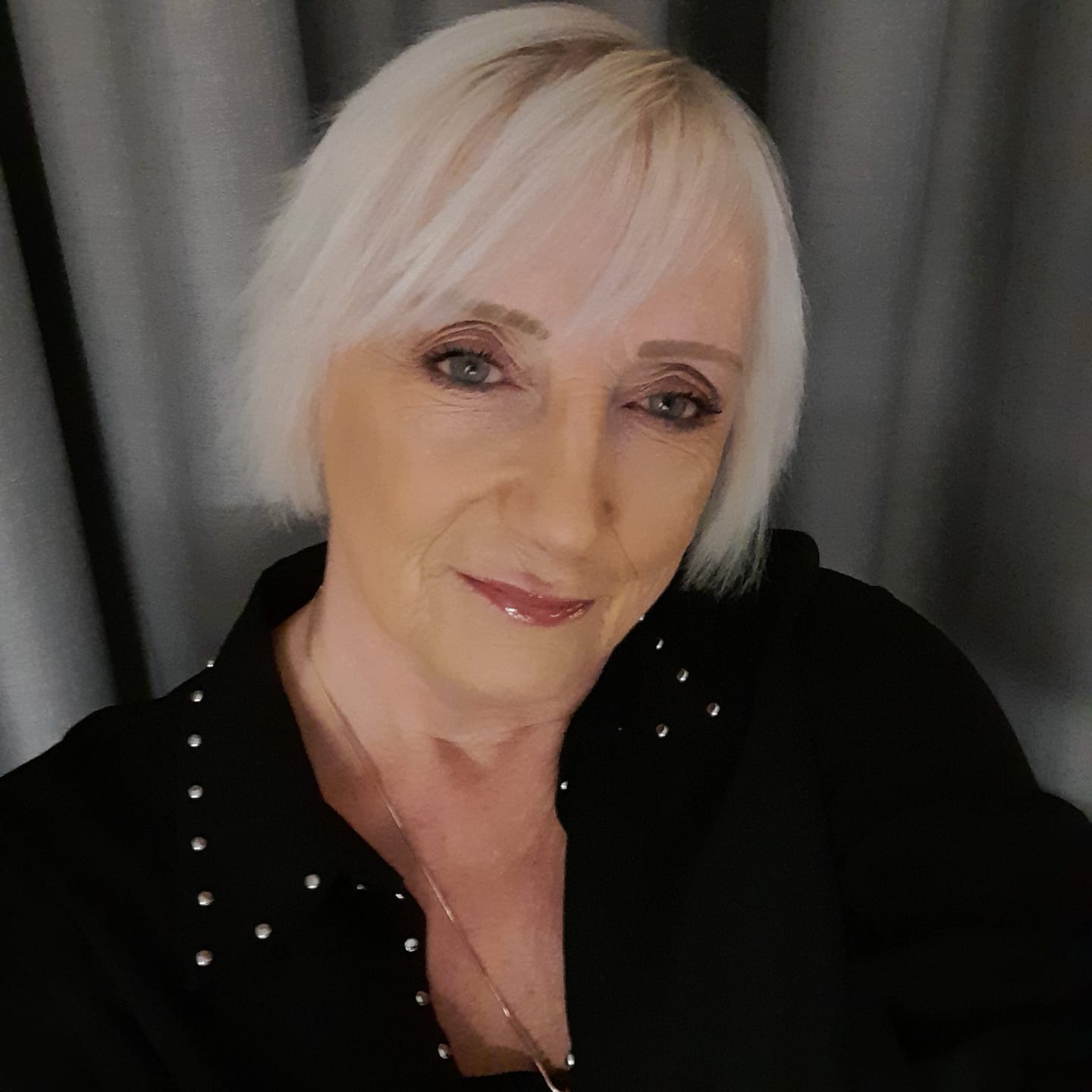 Customer photo review of Inspired by Portrait of a Lady - 565 - Intense