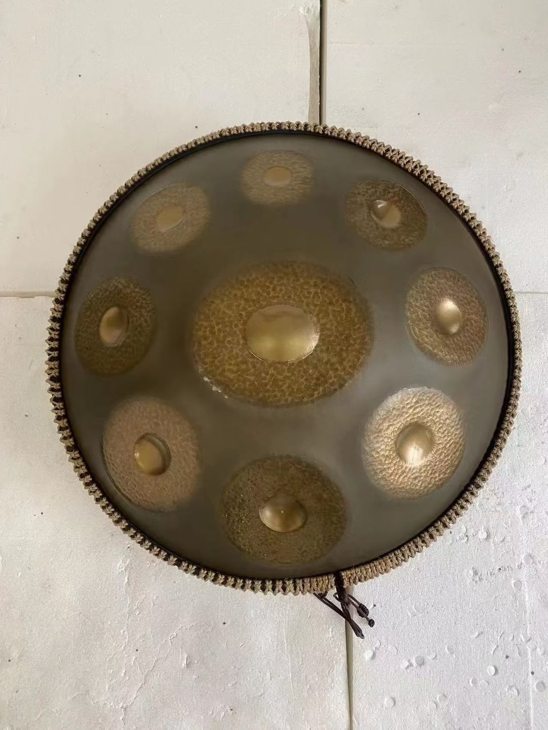 Customer photo review of Cosmos Handpan Hand-pounding 9/10/12 Notes D Minor Tambourine - Gift Set