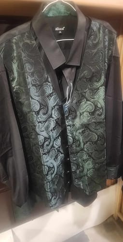 Customer photo review of Black Green Paisley Black Collar V Neck Jacquard Silk Men's Vest Hanky Cufflinks Tie Set