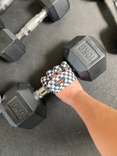 Customer photo review of Guantes Pesas GRAB Mujer